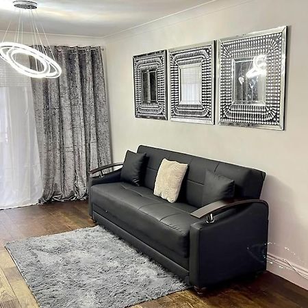 Spacious 4 Bedroom House بيليريكاي المظهر الخارجي الصورة